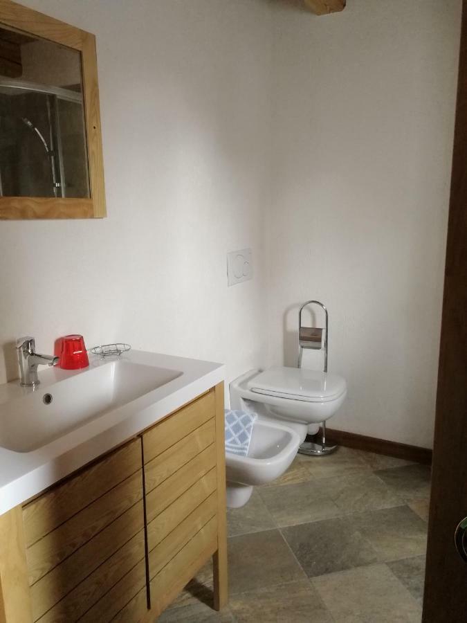 Chalet Aux Pieds Du Mont-Blanc Apartment Courmayeur Exterior photo